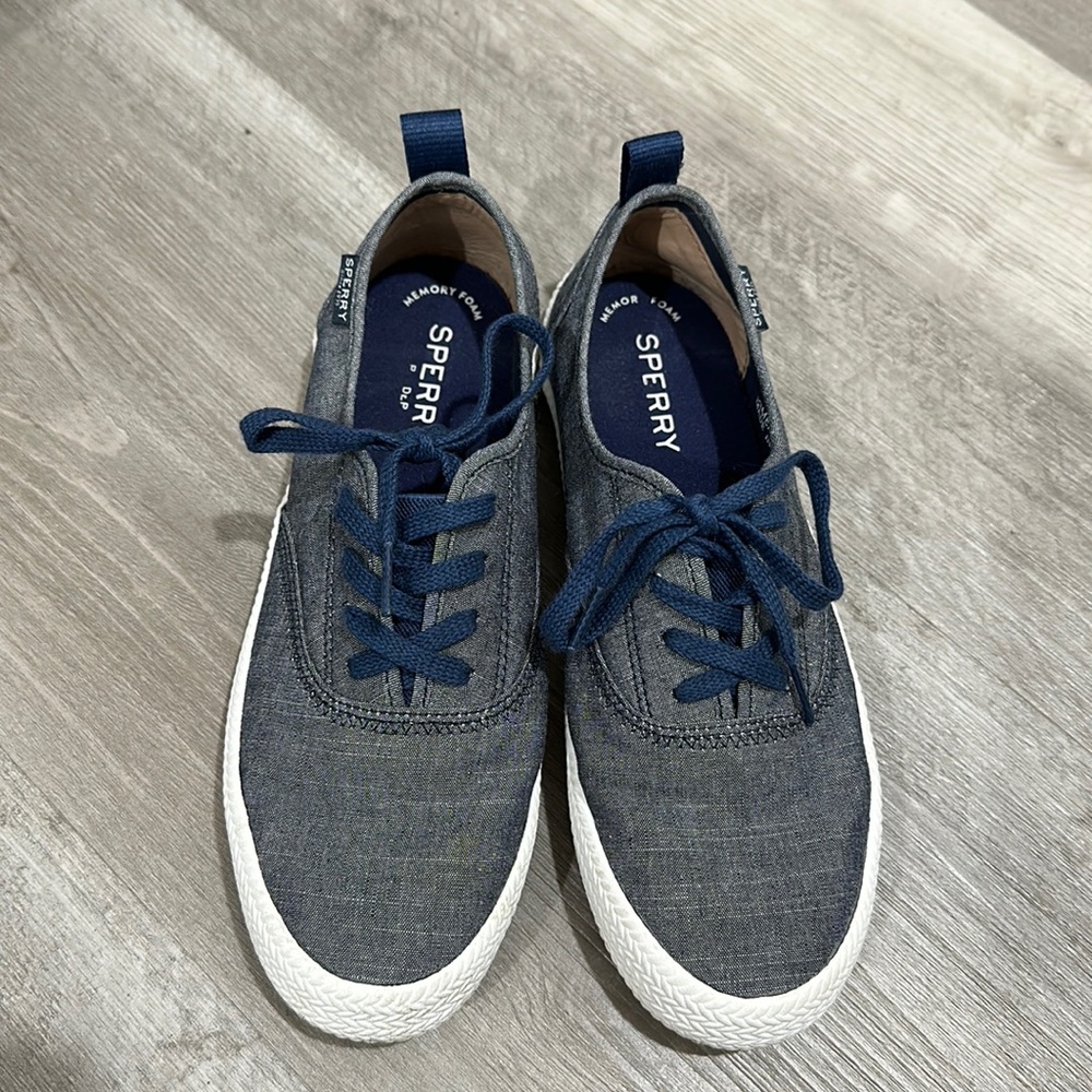 sperry walking shoes